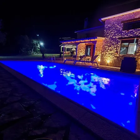 Stalina بيت للعطل سيفوتا